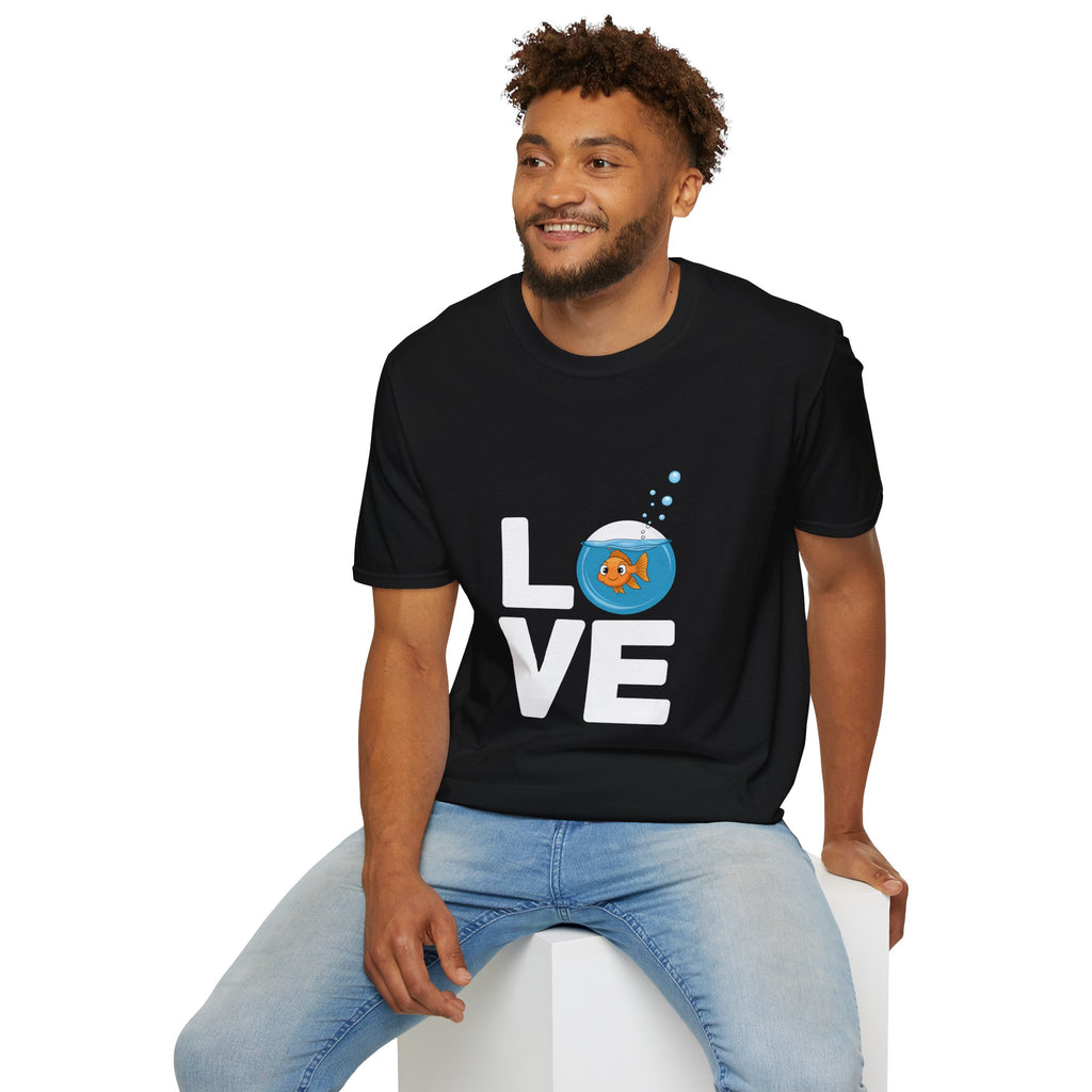 Cute Love Goldfish Shirt | Goldfish Gifts | Goldfish Merchandise Unisex T-Shirt