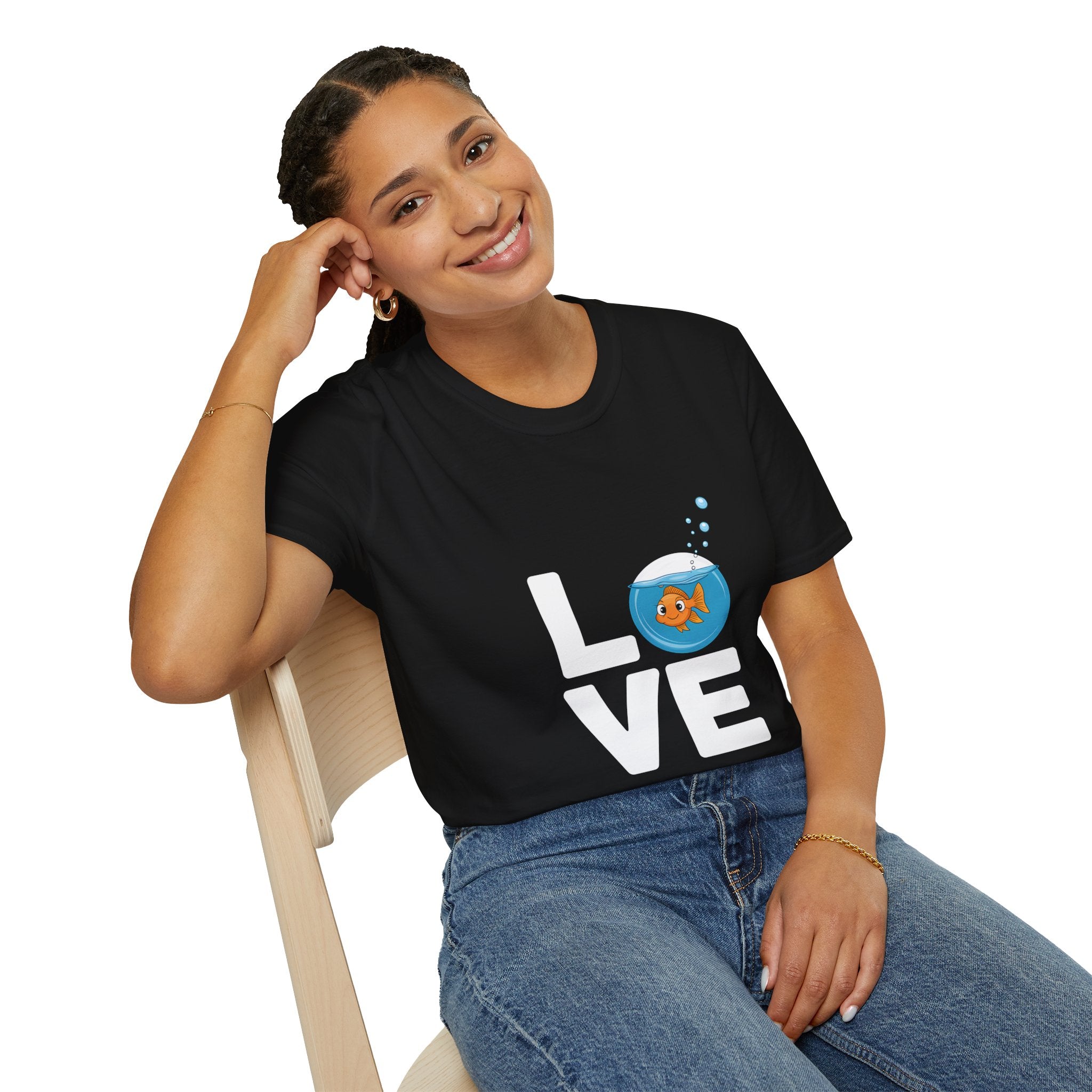 Cute Love Goldfish Shirt | Goldfish Gifts | Goldfish Merchandise Unisex T-Shirt