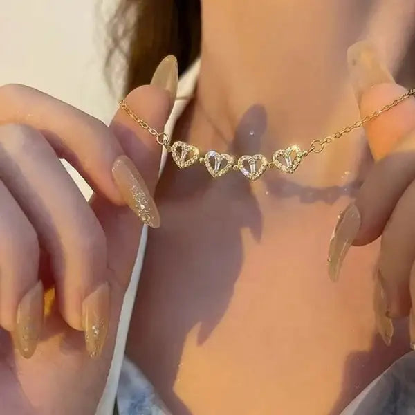 The Clover Necklace Main image