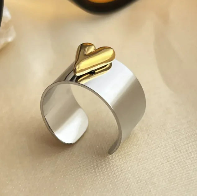 Vintage Love Heart Ring