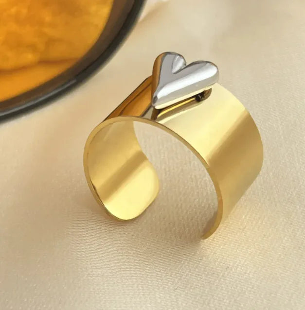 Vintage Love Heart Ring