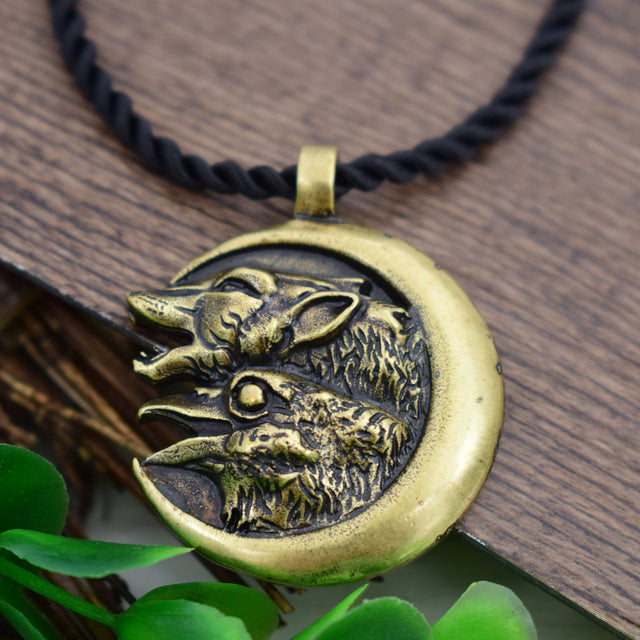Fenrir Wolf Head Necklace | Norse Mythology Wolf Necklace