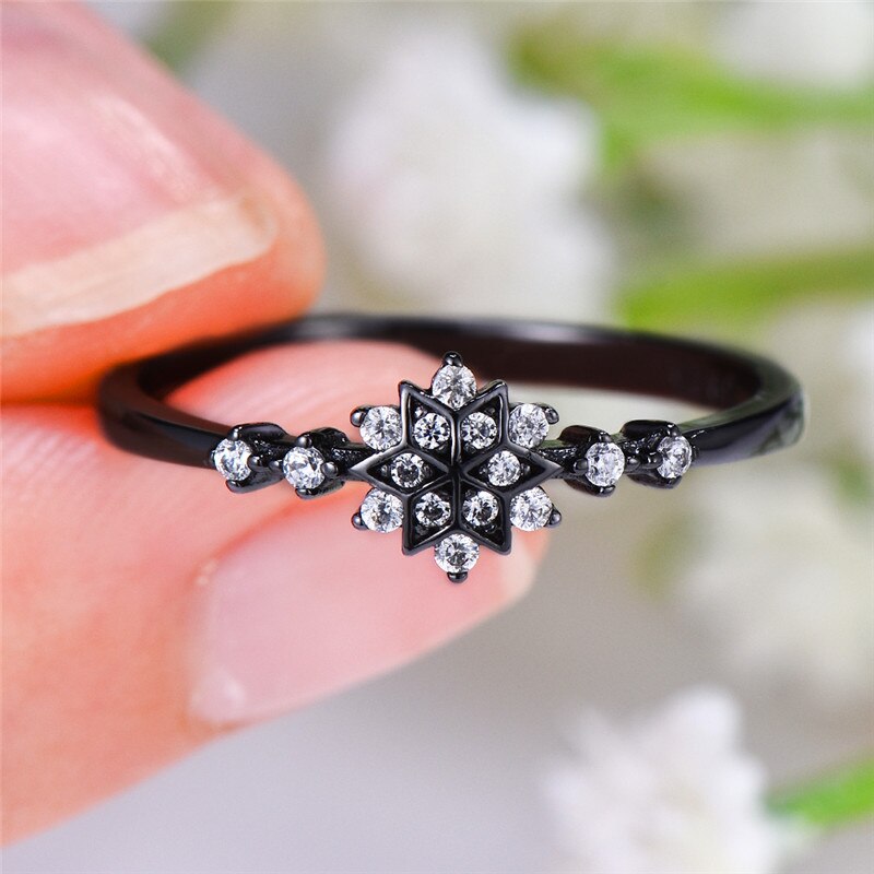 Luxury Snowflake Ring