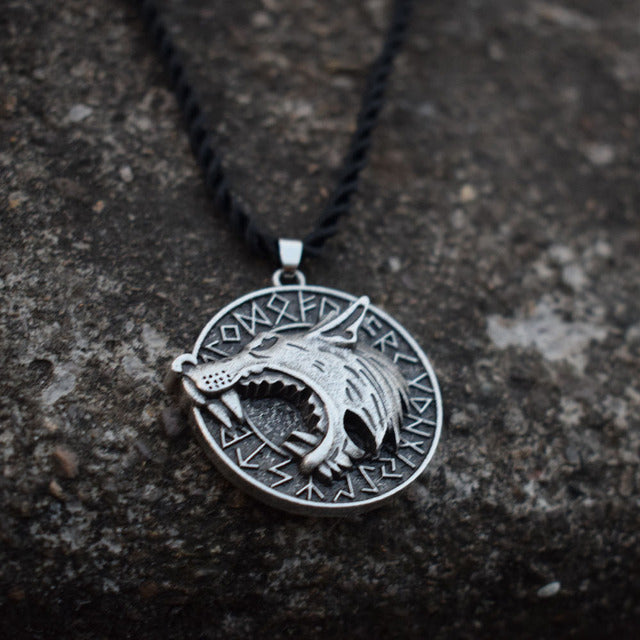 Fenrir Wolf Head Necklace | Norse Mythology Wolf Necklace