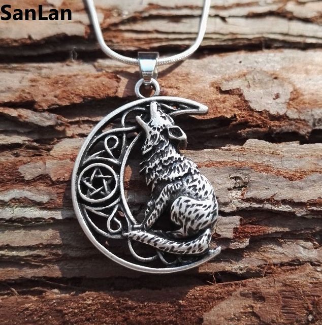 Fenrir Wolf Head Necklace | Norse Mythology Wolf Necklace