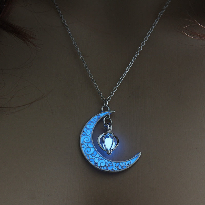 moon necklace, crescent moon necklace, moon phase necklace