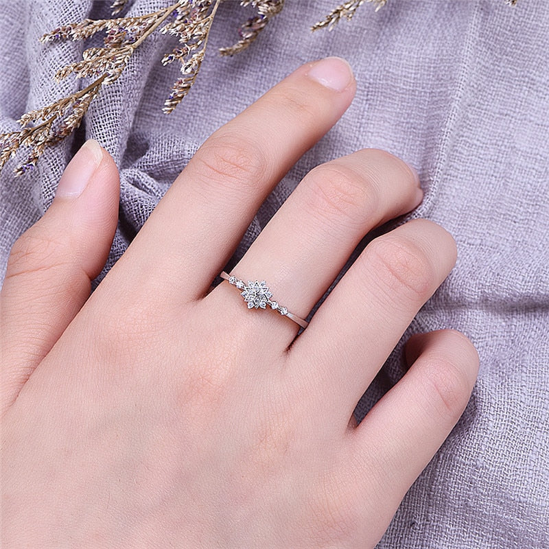 Luxury Snowflake Ring Secondary image