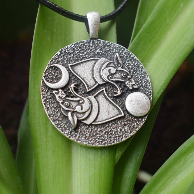 Fenrir Wolf Head Necklace | Norse Mythology Wolf Necklace