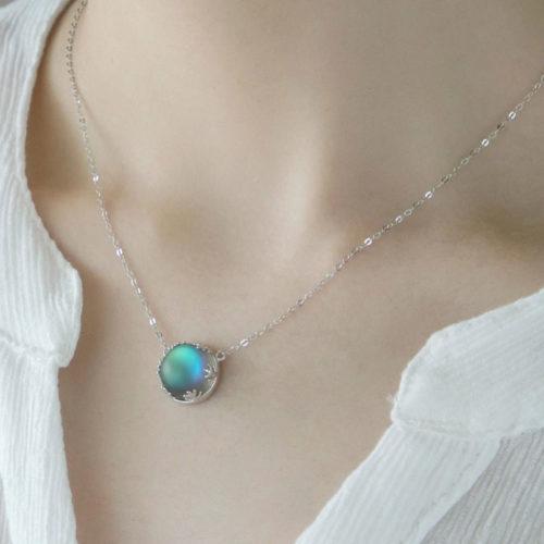 vintage aurora borealis crystal necklace Main image