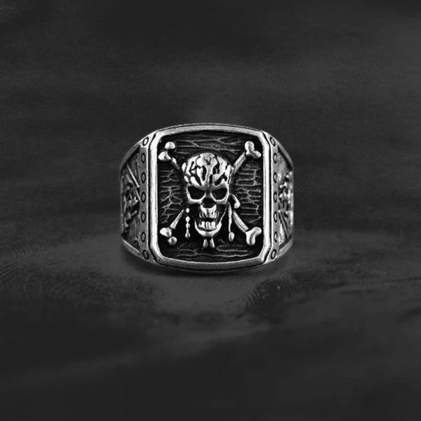 pirate rings mens pirate rings pirate skull ring silver pirate rings pirate rings for sale sterling silver pirate rings skull rings for men skull ring skull rings for women Main image