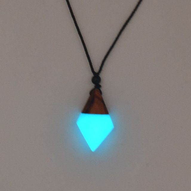 Glowing Arrow Necklace