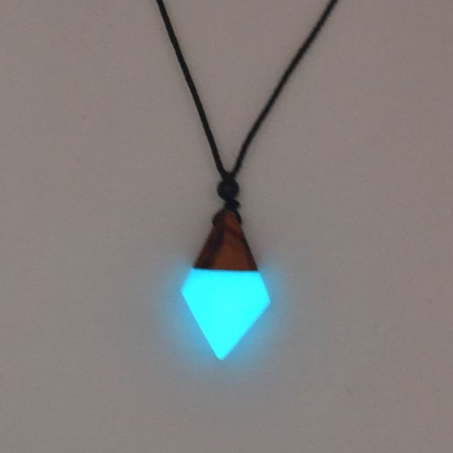 Glowing Arrow Necklace