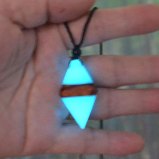 Glowing Arrow Necklace