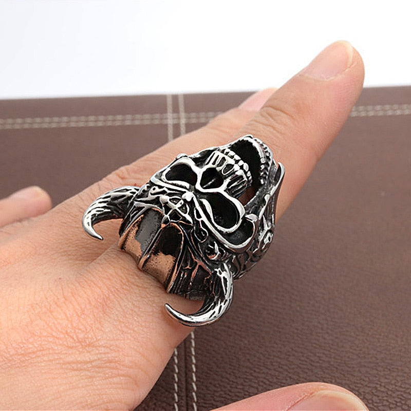 Vintage Horned Helmet Viking Warrior Skull Ring