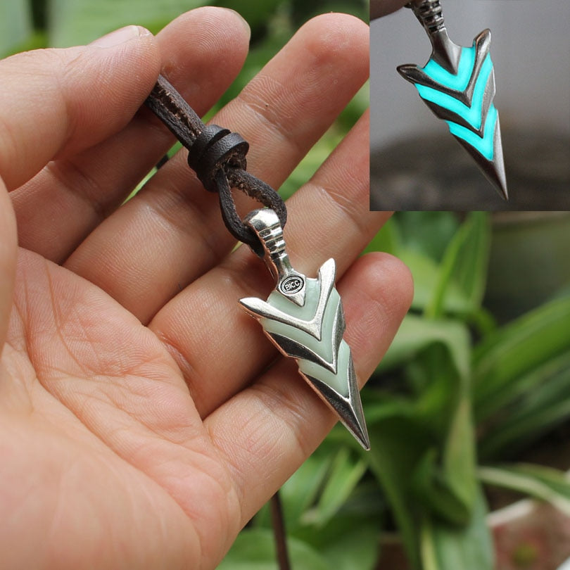 Glow In The Dark Arrow Necklace Secondary image