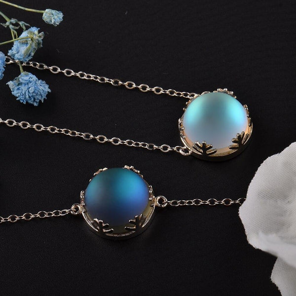 vintage aurora borealis crystal necklace