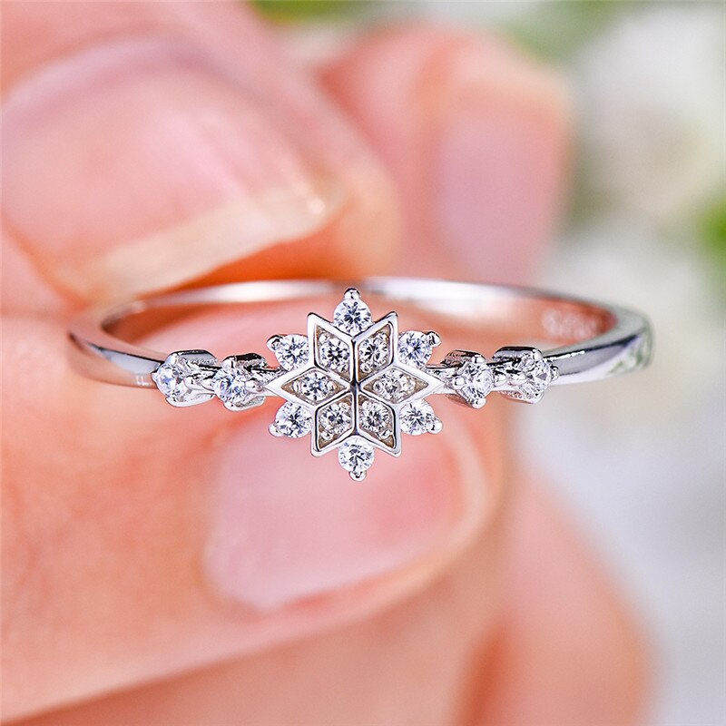 Luxury Snowflake Ring